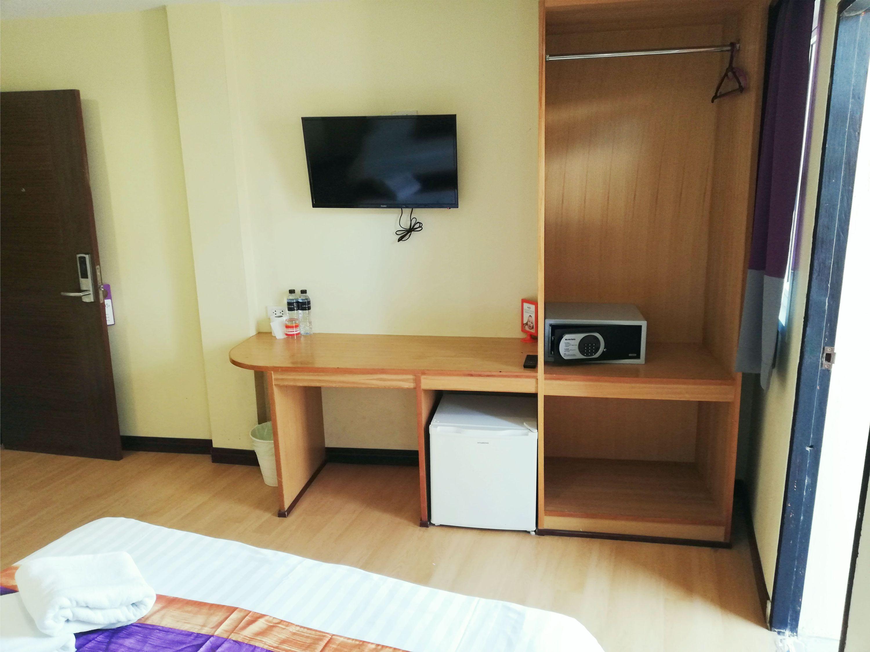 J P Inn Pattaya ภายนอก รูปภาพ