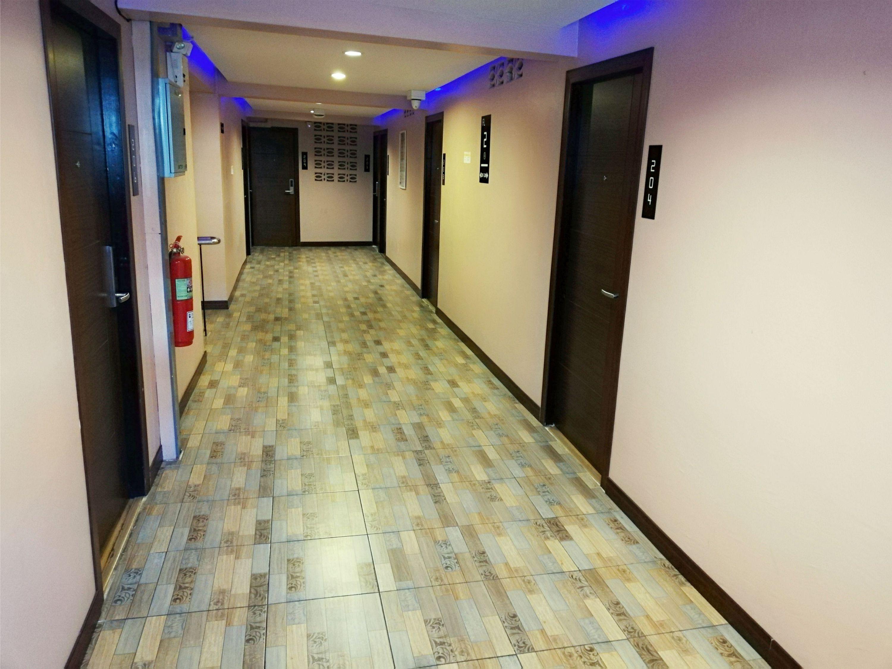 J P Inn Pattaya ภายนอก รูปภาพ