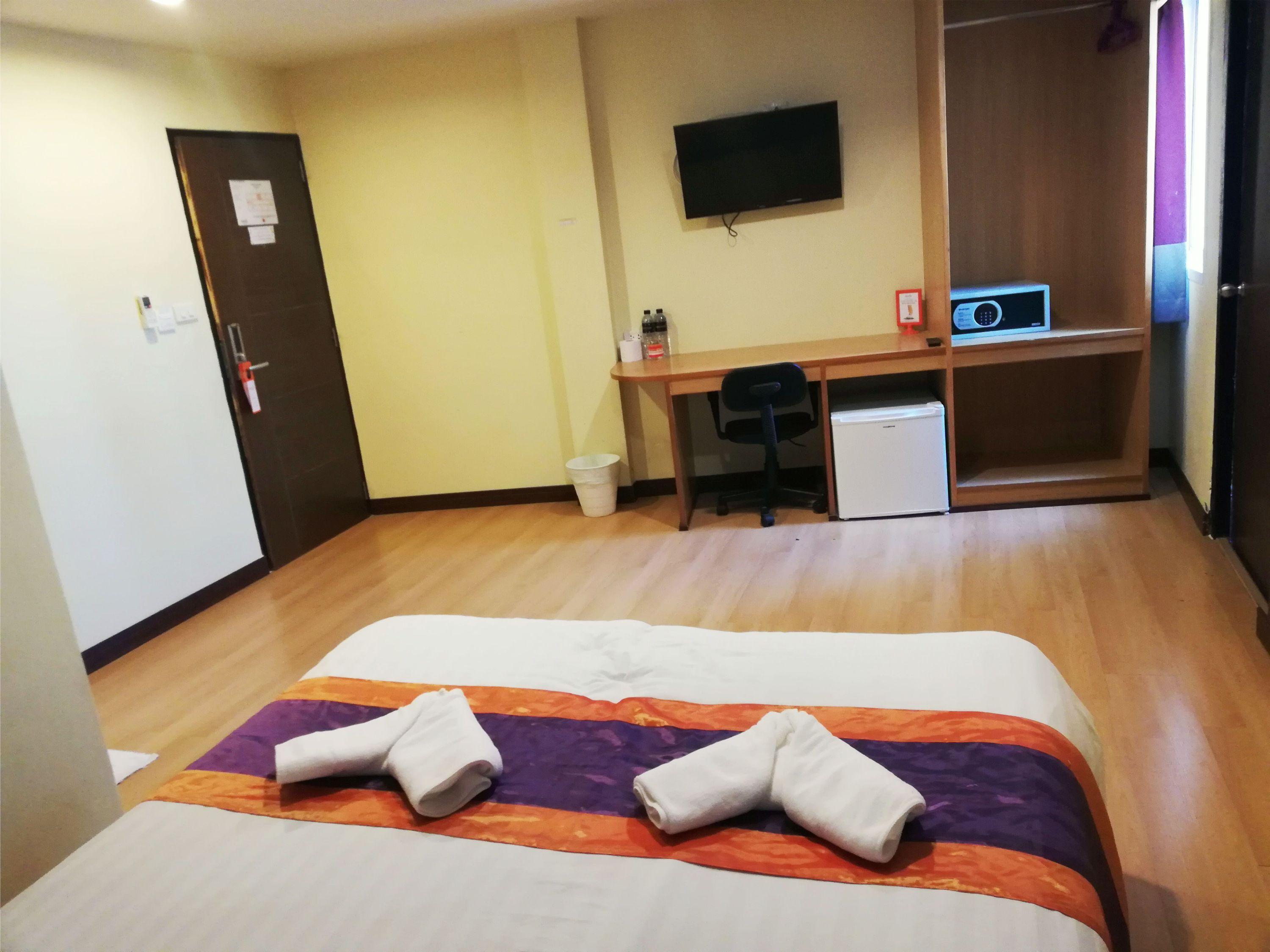 J P Inn Pattaya ภายนอก รูปภาพ