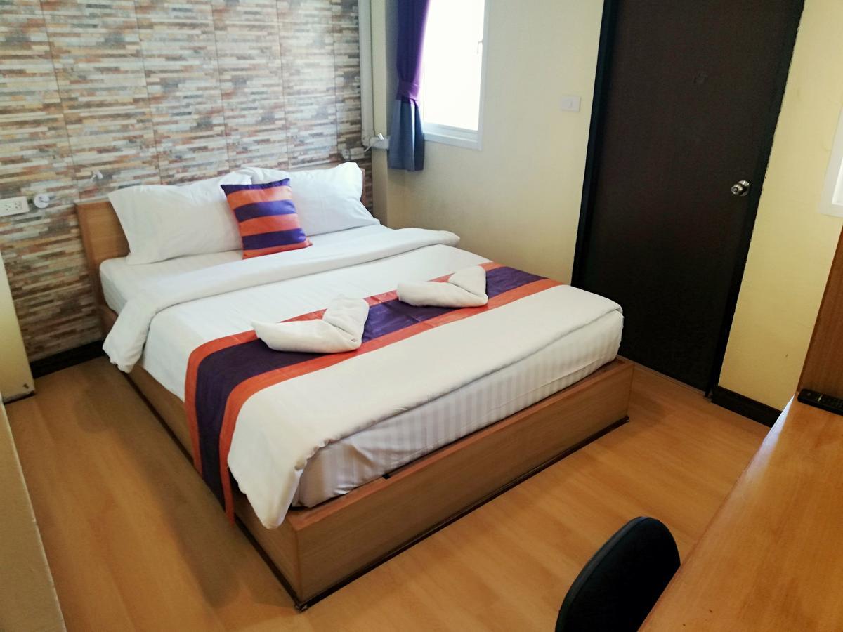 J P Inn Pattaya ภายนอก รูปภาพ